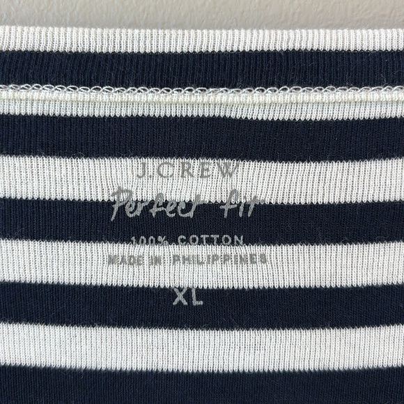 J. Crew perfect for tee Striped Black and White Women's Top - Picture 2 of 4